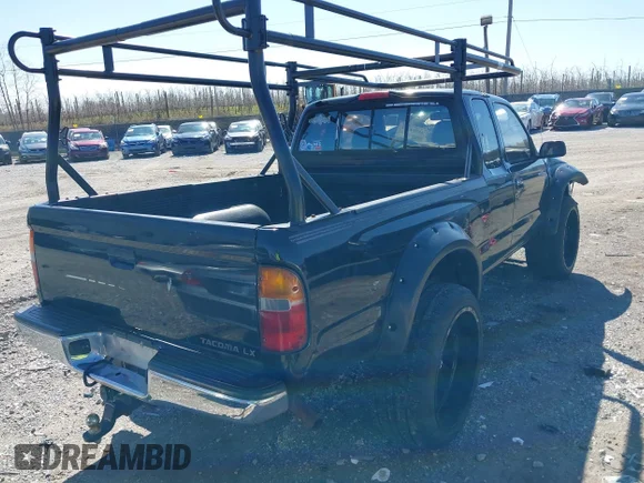 ✅ 1996 Toyota Tacoma • VIN: 4TAWN72N9TZ191250 • Lot: 41914762. Wystawiony na IAAI z przebiegiem 241 472 mil. Bezpłatny archiwum sprzedaży aukcyjnych z USA i szczegółowy raport historii pojazdu na DreamBid. Zdjęcie 4.