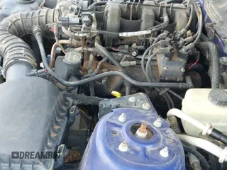 ✅ 2005 Ford Mustang Deluxe • VIN: 1ZVFT80N355125223 • Lot: 43054913. Wystawiony na IAAI z przebiegiem 97 966 mil. Bezpłatny archiwum sprzedaży aukcyjnych z USA i szczegółowy raport historii pojazdu na DreamBid. Zdjęcie 19.