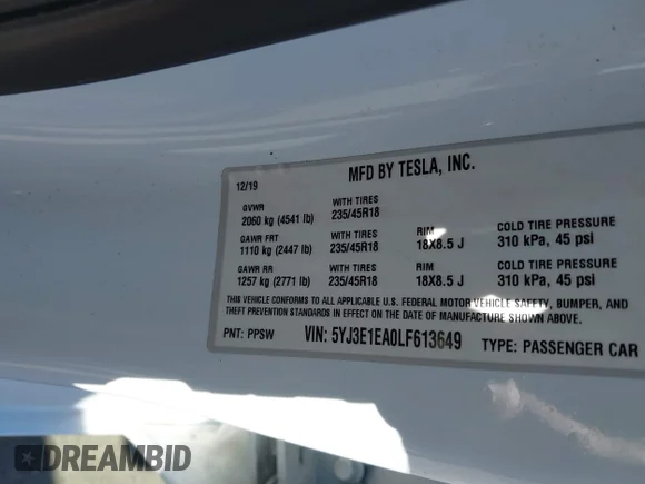 ✅ 2020 Tesla Model 3 Standard Range Plus • VIN: 5YJ3E1EA0LF613649 • Lot: 45399650. Wystawiony na IAAI z przebiegiem 99 939 mil. Bezpłatny archiwum sprzedaży aukcyjnych z USA i szczegółowy raport historii pojazdu na DreamBid. Zdjęcie 9.