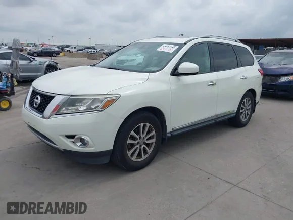 ✅ 2016 Nissan Pathfinder SV • VIN: 5N1AR2MN4GC626392 • Lot: 45183184. Listed on IAAI with 190,428 mi. Free auction sales archive from the USA and detailed vehicle history report at DreamBid. Image 2.