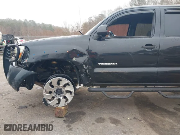✅ 2006 Toyota Tacoma • VIN: 3TMLU42NX6M006119 • Lot: 41431086. Wystawiony na IAAI z przebiegiem 201 893 mil. Bezpłatny archiwum sprzedaży aukcyjnych z USA i szczegółowy raport historii pojazdu na DreamBid. Zdjęcie 6.