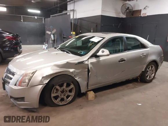 ✅ 2008 Cadillac CTS RWD • VIN: 1G6DM577280123111 • Лот: 41907644. Опубліковано раніше на IAAI з пробігом 183 085 миль. Безкоштовний доступ до архіву аукціонних продажів зі США та докладний звіт про історію автомобіля на DreamBid. Зображення 6.