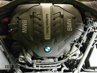 ✅ 2014 BMW 7 Series ALPINA B7 xDrive • VIN: WBAYF8C53ED141858 • Lot: 40987098. Wystawiony na IAAI z przebiegiem 128 404 mil. Bezpłatny archiwum sprzedaży aukcyjnych z USA i szczegółowy raport historii pojazdu na DreamBid. Zdjęcie 19.