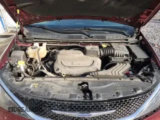 ✅ 2017 Chrysler Pacifica Touring • VIN: 2C4RC1DGXHR722931 • Lot: 87417805. Listed on Copart with 120,055 mi. Free auction sales archive from the USA and detailed vehicle history report at DreamBid. Image 16.