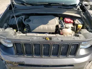 ✅ 2019 Jeep Renegade Latitude • VIN: ZACNJBBB5KPK72437 • Lot: 66167725. Wystawiony na Copart z przebiegiem 85 829 mil. Bezpłatny archiwum sprzedaży aukcyjnych z USA i szczegółowy raport historii pojazdu na DreamBid. Zdjęcie 16.