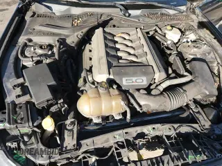 ✅ 2017 Ford Mustang GT Premium • VIN: 1FA6P8CF4H5257879 • Lot: 94275655. Wystawiony na Copart z przebiegiem 84 052 mil. Bezpłatny archiwum sprzedaży aukcyjnych z USA i szczegółowy raport historii pojazdu na DreamBid. Zdjęcie 13.