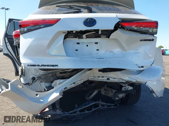 ✅ 2023 Toyota Highlander Hybrid LE • VIN: 5TDZARAHXPS521120 • Lot: 43486764. Wystawiony na IAAI z przebiegiem 86 264 mil. Bezpłatny archiwum sprzedaży aukcyjnych z USA i szczegółowy raport historii pojazdu na DreamBid. Zdjęcie 6.