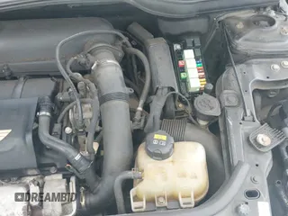 ✅ 2015 MINI Countryman S • VIN: WMWZC5C5XFWT38155 • Lot: 43134965. Listed on IAAI with 190,711 mi. Free auction sales archive from the USA and detailed vehicle history report at DreamBid. Image 19.