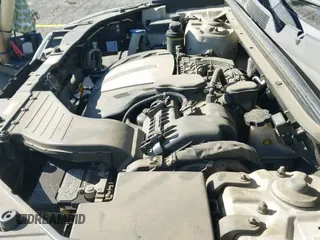 ✅ 2011 Kia Sorento LX • VIN: 5XYKT4A25BG133860 • Lot: 43230265. Listed on IAAI with 166,331 mi. Free auction sales archive from the USA and detailed vehicle history report at DreamBid. Image 18.