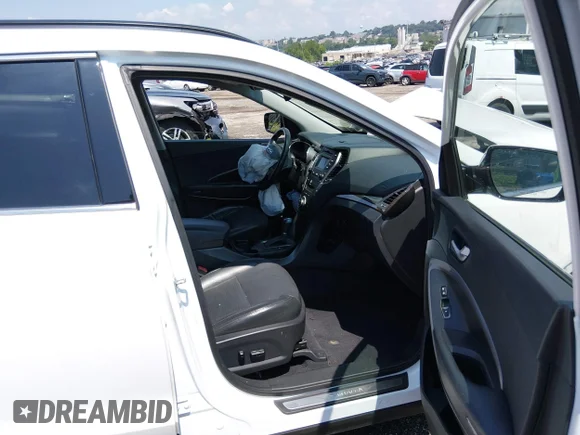 ✅ 2013 Hyundai Santa Fe Sport • VIN: 5XYZUDLA6DG086180 • Лот: 45493728. Опубліковано раніше на IAAI з пробігом 141 301 миль. Безкоштовний доступ до архіву аукціонних продажів зі США та докладний звіт про історію автомобіля на DreamBid. Зображення 5.
