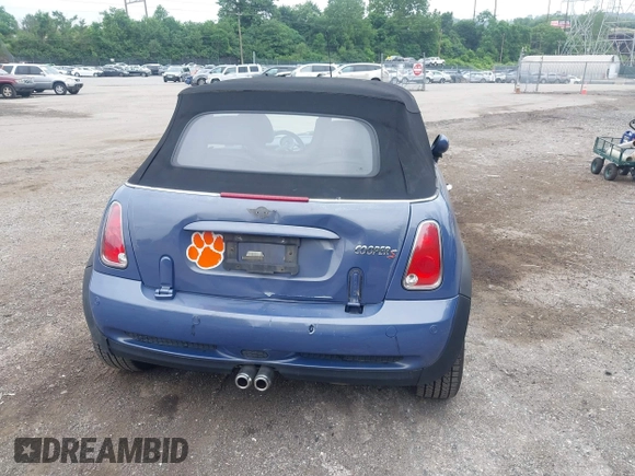 ✅ 2006 MINI Convertible S • VIN: WMWRH33516TL93102 • Lot: 42529434. Wystawiony na IAAI z przebiegiem 123 292 mil. Bezpłatny archiwum sprzedaży aukcyjnych z USA i szczegółowy raport historii pojazdu na DreamBid. Zdjęcie 6.