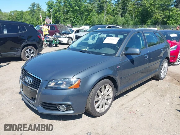 ✅ 2013 Audi A3 Premium Plus • VIN: WAUKJAFM4DA018407 • Лот: 45283452. Опубликован ранее на IAAI с пробегом 75 579 миль. Бесплатный доступ к архиву аукционных продаж из США и подробный отчёт об истории автомобиля на DreamBid. Изображение 2.