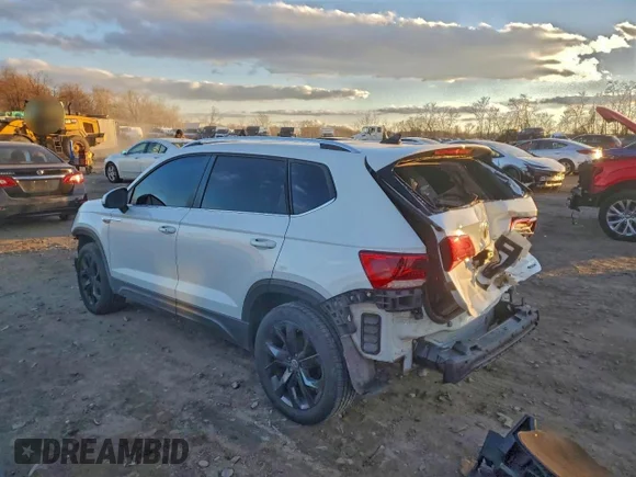 ✅ 2022 Volkswagen Taos SE • VIN: 3VVPX7B27NM091856 • Lot: 95488525. Wystawiony na Copart z przebiegiem 38 730 mil. Bezpłatny archiwum sprzedaży aukcyjnych z USA i szczegółowy raport historii pojazdu na DreamBid. Zdjęcie 2.