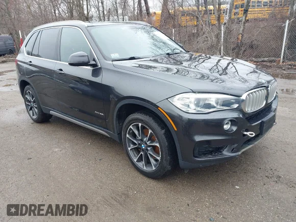 ✅ 2018 BMW X5 xDrive35i • VIN: 5UXKR0C50JL073888 • Lot: 44777105. Wystawiony na IAAI z przebiegiem 78 917 mil. Bezpłatny archiwum sprzedaży aukcyjnych z USA i szczegółowy raport historii pojazdu na DreamBid. Zdjęcie 1.