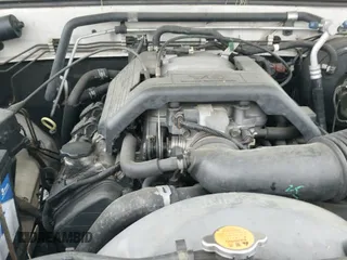 ✅ 1998 Isuzu Rodeo S • VIN: 4S2CM58W4W4303926 • Lot: 41908569. Listed on IAAI with 212,353 mi. Free auction sales archive from the USA and detailed vehicle history report at DreamBid. Image 12.