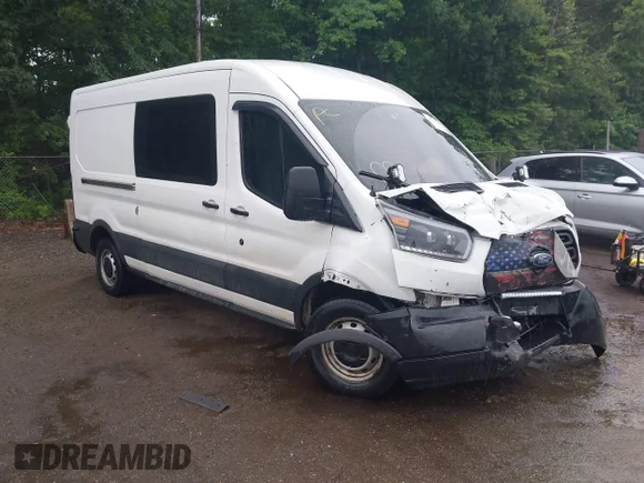 ✅ 2015 Ford Transit Cargo • VIN: 1FTSW2CG3FKA78409 • Лот: 45335400. Опубликован ранее на IAAI с пробегом 260 723 миль. Бесплатный доступ к архиву аукционных продаж из США и подробный отчёт об истории автомобиля на DreamBid. Изображение 1.