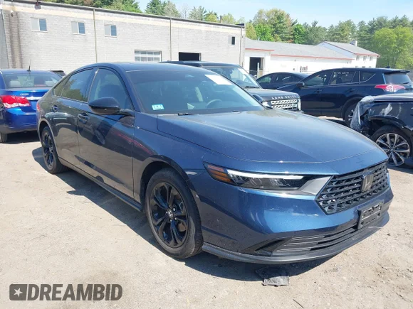 ✅ 2025 Honda Accord SE • VIN: 1HGCY1F4XSA043703 • Lot: 45143655. Wystawiony na IAAI z przebiegiem 12 450 mil. Bezpłatny archiwum sprzedaży aukcyjnych z USA i szczegółowy raport historii pojazdu na DreamBid. Zdjęcie 1.