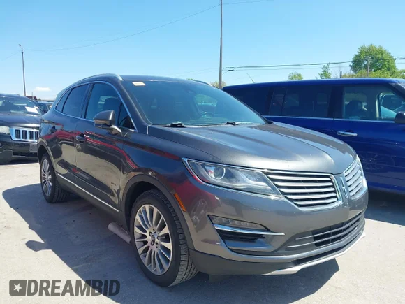 ✅ 2017 Lincoln MKC Reserve • VIN: 5LMCJ3D93HUL27428 • Лот: 45011628. Опубліковано раніше на IAAI з пробігом 122 339 миль. Безкоштовний доступ до архіву аукціонних продажів зі США та докладний звіт про історію автомобіля на DreamBid. Зображення 1.