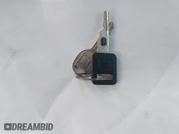 ✅ 1998 Chevrolet Camaro • VIN: 2G1FP22K8W2135307 • Лот: 43921242. Опубликован ранее на IAAI с пробегом 251 926 миль. Бесплатный доступ к архиву аукционных продаж из США и подробный отчёт об истории автомобиля на DreamBid. Изображение 11.