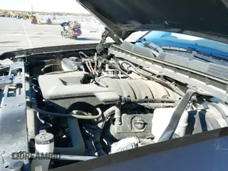 ✅ 2018 Chevrolet Silverado 1500 LT • VIN: 1GCVKREC7JZ316077 • Lot: 43629882. Wystawiony na IAAI z przebiegiem 44 601 mil. Bezpłatny archiwum sprzedaży aukcyjnych z USA i szczegółowy raport historii pojazdu na DreamBid. Zdjęcie 21.