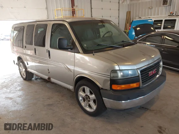 ✅ 2003 GMC Savana Commercial SRW C6Y • VIN: 1GDFG15T831116331 • Lot: 43202013. Wystawiony na IAAI z przebiegiem 178 966 mil. Bezpłatny archiwum sprzedaży aukcyjnych z USA i szczegółowy raport historii pojazdu na DreamBid. Zdjęcie 1.