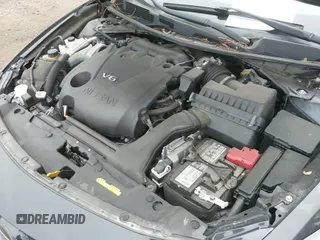 ✅ 2019 Nissan Maxima SL • VIN: 1N4AA6AV7KC380668 • Лот: 40332244. Опубликован ранее на IAAI с пробегом 72 824 миль. Бесплатный доступ к архиву аукционных продаж из США и подробный отчёт об истории автомобиля на DreamBid. Изображение 21.