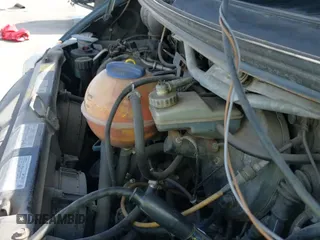 ✅ 1993 Volkswagen EuroVan • VIN: WV2MD0705PH083711 • Lot: 42014018. Listed on IAAI with 249,049 mi. Free auction sales archive from the USA and detailed vehicle history report at DreamBid. Image 12.