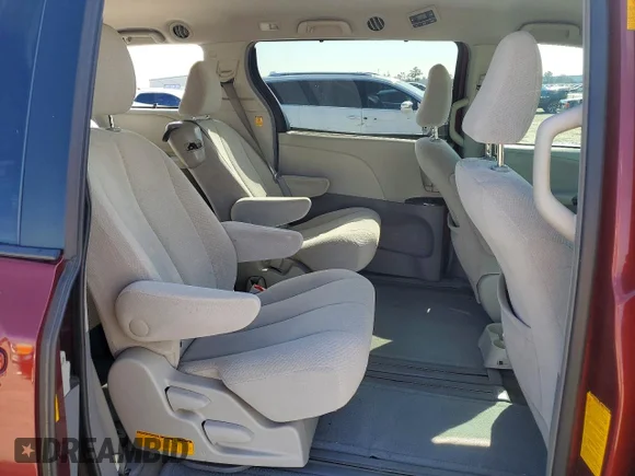 ✅ 2013 Toyota Sienna LE • VIN: 5TDKK3DC4DS304024 • Lot: 75212475. Listed on Copart with 128,264 mi. Free auction sales archive from the USA and detailed vehicle history report at DreamBid. Image 11.