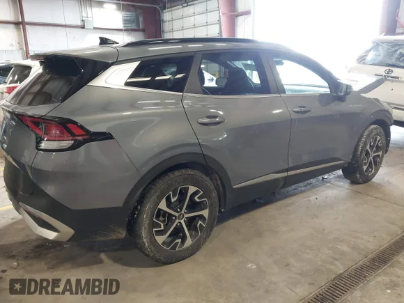 ✅ 2025 Kia Sportage EX • VIN: 5XYK33DF6SG308495 • Lot: 44323548. Wystawiony na IAAI z przebiegiem 13 159 mil. Bezpłatny archiwum sprzedaży aukcyjnych z USA i szczegółowy raport historii pojazdu na DreamBid. Zdjęcie 4.