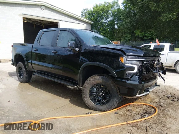 ✅ 2026 Chevrolet Silverado 1500 ZR2 • VIN: 3GCUKHE80TG300534 • Lot: 45238888. Wystawiony na IAAI z przebiegiem 3 408 mil. Bezpłatny archiwum sprzedaży aukcyjnych z USA i szczegółowy raport historii pojazdu na DreamBid. Zdjęcie 1.