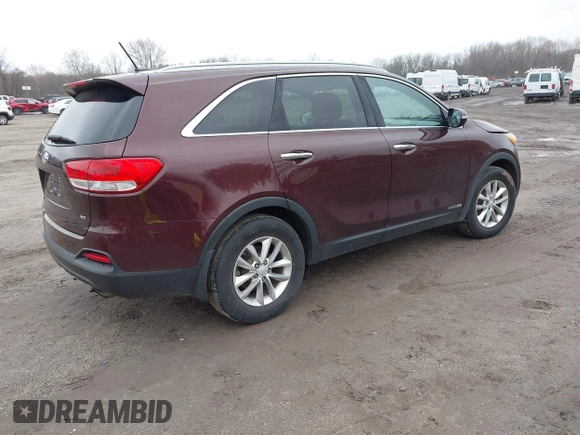 ✅ 2017 Kia Sorento LX • VIN: 5XYPGDA5XHG240979 • Lot: 44683877. Wystawiony na IAAI z przebiegiem 133 580 mil. Bezpłatny archiwum sprzedaży aukcyjnych z USA i szczegółowy raport historii pojazdu na DreamBid. Zdjęcie 4.