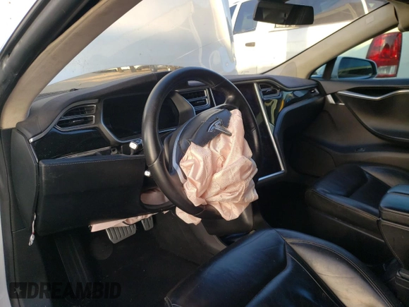 ✅ 2015 Tesla Model S 85D • VIN: 5YJSA1E4XFF115058 • Лот: 70494072. Опубликован ранее на Copart с пробегом 168 653 миль. Бесплатный доступ к архиву аукционных продаж из США и подробный отчёт об истории автомобиля на DreamBid. Изображение 8.