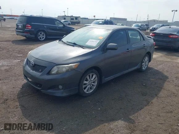 ✅ 2010 Toyota Corolla S • VIN: 2T1BU4EE3AC469020 • Lot: 44261724. Wystawiony na IAAI z przebiegiem 215 821 mil. Bezpłatny archiwum sprzedaży aukcyjnych z USA i szczegółowy raport historii pojazdu na DreamBid. Zdjęcie 2.