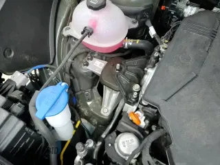 ✅ 2025 Hyundai Santa Fe SEL • VIN: 5NMP24GL9SH075881 • Лот: 55318625. Размещён на Copart с пробегом 22 569 миль миль. Получите бесплатный доступ к архиву аукционных продаж из США и посмотрите подробный отчёт об истории автомобиля на DreamBid. Изображение 13.