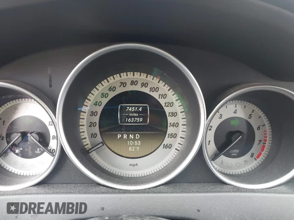 ✅ 2012 Mercedes-Benz C 300 Luxury • VIN: WDDGF8BB0CR194139 • Lot: 45268867. Listed on IAAI with 163,759 mi. Free auction sales archive from the USA and detailed vehicle history report at DreamBid. Image 7.