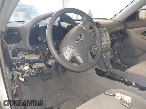 ✅ 2007 Toyota Camry • VIN: JTNBB46K873005616 • Лот: 45092840. Опубликован ранее на IAAI с пробегом Не указан. Бесплатный доступ к архиву аукционных продаж из США и подробный отчёт об истории автомобиля на DreamBid. Изображение 6.