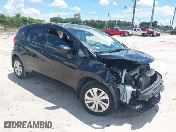 ✅ 2018 Nissan Note SV • VIN: 3N1CE2CP1JL355530 • Lot: 42972299. Wystawiony na IAAI z przebiegiem 55 023 mil. Bezpłatny archiwum sprzedaży aukcyjnych z USA i szczegółowy raport historii pojazdu na DreamBid. Zdjęcie 1.