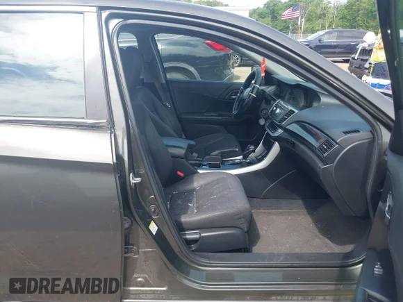 ✅ 2013 Honda Accord Sport • VIN: 1HGCR2F59DA038670 • Lot: 45362100. Listed on IAAI with 125,054 mi. Free auction sales archive from the USA and detailed vehicle history report at DreamBid. Image 5.