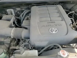 ✅ 2018 Toyota Tundra SR5 • VIN: 5TFEM5F14JX131688 • Lot: 59399525. Wystawiony na Copart z przebiegiem 48 496 mil. Bezpłatny archiwum sprzedaży aukcyjnych z USA i szczegółowy raport historii pojazdu na DreamBid. Zdjęcie 13.