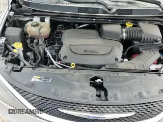 ✅ 2020 Chrysler Voyager LXi • VIN: 2C4RC1DG0LR156710 • Lot: 71932415. Wystawiony na Copart z przebiegiem 104 919 mil. Bezpłatny archiwum sprzedaży aukcyjnych z USA i szczegółowy raport historii pojazdu na DreamBid. Zdjęcie 16.