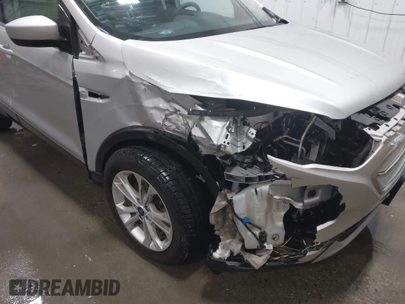 ✅ 2018 Ford Escape SE • VIN: 1FMCU9GD5JUD52088 • Лот: 44187093. Опубликован ранее на IAAI с пробегом 88 067 миль. Бесплатный доступ к архиву аукционных продаж из США и подробный отчёт об истории автомобиля на DreamBid. Изображение 6.