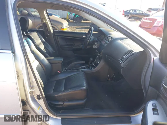 ✅ 2005 Honda Accord EX-L • VIN: 1HGCM56865A057401 • Lot: 43958214. Wystawiony na IAAI z przebiegiem 249 719 mil. Bezpłatny archiwum sprzedaży aukcyjnych z USA i szczegółowy raport historii pojazdu na DreamBid. Zdjęcie 5.