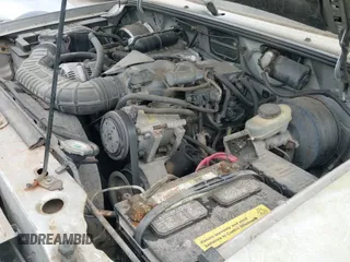 ✅ 1994 Mazda B-Series LE • VIN: 4F4DR17XXRTN00489 • Lot: 42532015. Listed on IAAI with 146,502 mi. Free auction sales archive from the USA and detailed vehicle history report at DreamBid. Image 13.