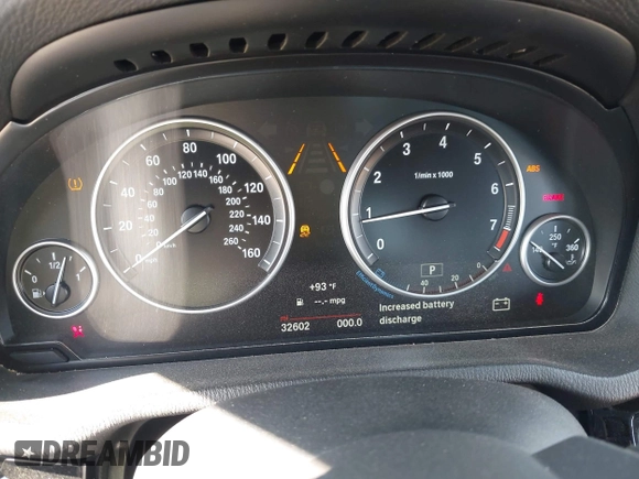 ✅ 2017 BMW X3 sDrive28i • VIN: 5UXWZ7C34H0X40661 • Lot: 45172406. Listed on IAAI with 32,602 mi. Free auction sales archive from the USA and detailed vehicle history report at DreamBid. Image 7.