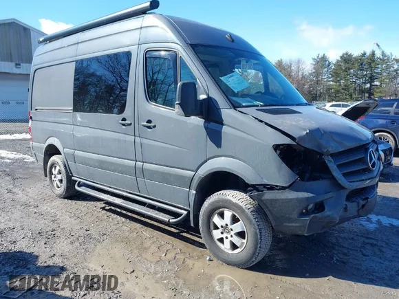 ✅ 2018 Mercedes-Benz Sprinter • VIN: WD4FE7CD7JP621768 • Лот: 41654839. Опубліковано раніше на IAAI з пробігом 11 миль. Безкоштовний доступ до архіву аукціонних продажів зі США та докладний звіт про історію автомобіля на DreamBid. Зображення 1.