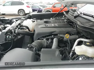 ✅ 2024 Toyota Tundra SR5 • VIN: 5TFLA5DB5RX181538 • Лот: 41884309. Опубликован ранее на IAAI с пробегом 10 696 миль. Бесплатный доступ к архиву аукционных продаж из США и подробный отчёт об истории автомобиля на DreamBid. Изображение 19.