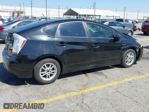 ✅ 2010 Toyota Prius II • VIN: JTDKN3DU0A0015883 • Lot: 44584912. Wystawiony na IAAI z przebiegiem 135 991 mil. Bezpłatny archiwum sprzedaży aukcyjnych z USA i szczegółowy raport historii pojazdu na DreamBid. Zdjęcie 4.