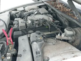 ✅ 1990 Lexus LS • VIN: JT8UF11E2L0024836 • Лот: 42314445. Опубликован ранее на IAAI с пробегом 178 430 миль. Бесплатный доступ к архиву аукционных продаж из США и подробный отчёт об истории автомобиля на DreamBid. Изображение 12.