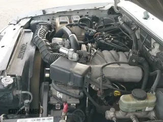 ✅ 2000 Ford Ranger XL • VIN: 1FTYR14V7YTA98412 • Lot: 43708046. Wystawiony na IAAI z przebiegiem 194 949 mil. Bezpłatny archiwum sprzedaży aukcyjnych z USA i szczegółowy raport historii pojazdu na DreamBid. Zdjęcie 12.