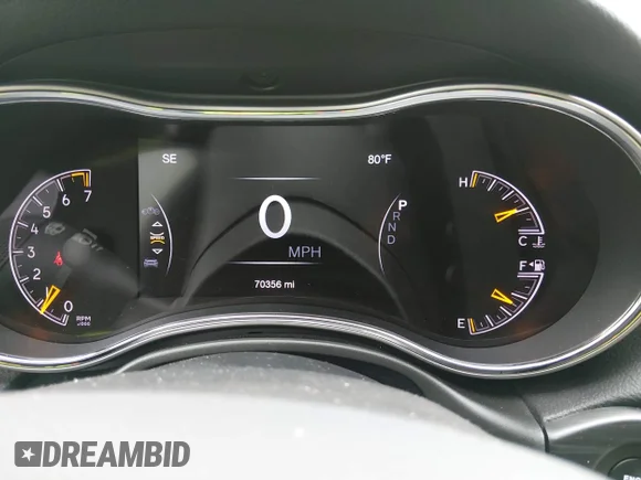 ✅ 2020 Jeep Grand Cherokee Laredo E • VIN: 1C4RJFAG4LC165524 • Lot: 45464588. Wystawiony na IAAI z przebiegiem 70 356 mil. Bezpłatny archiwum sprzedaży aukcyjnych z USA i szczegółowy raport historii pojazdu na DreamBid. Zdjęcie 7.